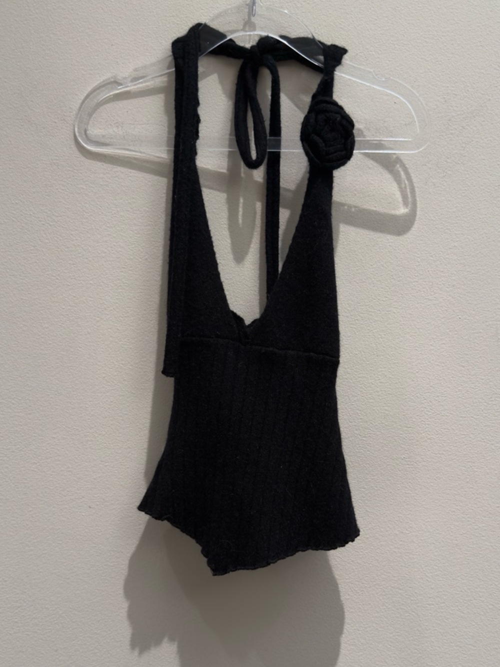 Guizio - Knit Halter Top Black With a Flower Y2-k Size Small Women’s